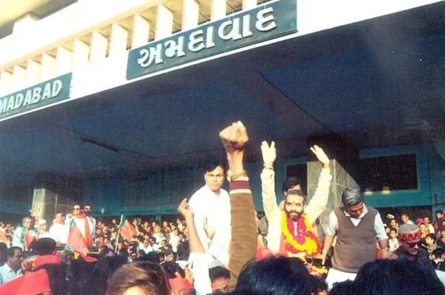 એકતા યાત્રાનું આયોજન નરેન્દ્ર મોદીના ખભે હતું અને આ દરમિયાન તેમને સભાઓ પણ સંબોધી હતી