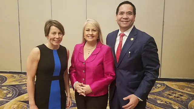 Wanda Vázquez Garced (centro) con los fiscales generales de Massachusetts, Maura Healy (izq.), y de Utah, Sean Reyes durante la Cumbre de Trata Humana