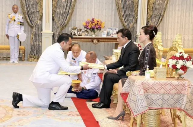 สำนักพระราชวัง