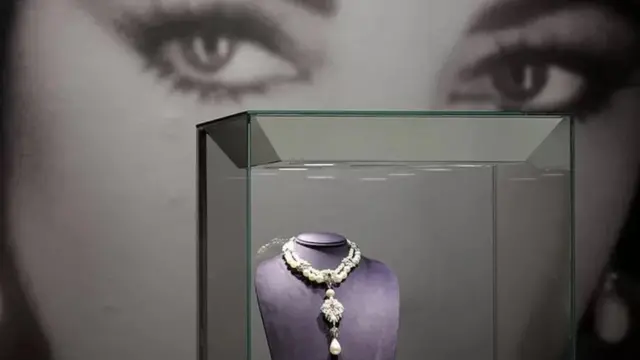 एलिज़ाबेथ टेलर