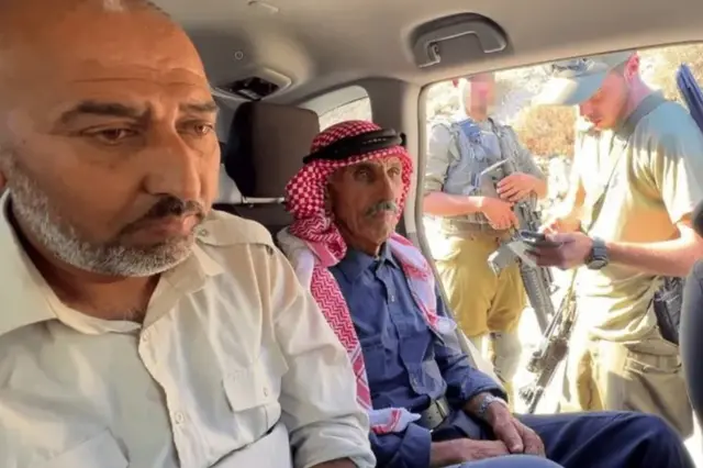 Иброҳим ва Муҳаммаднинг машиналари тўхтатилди.