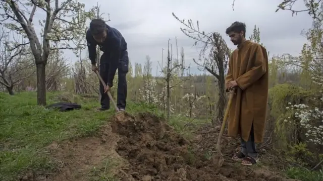 شاکر کے اہل خانہ