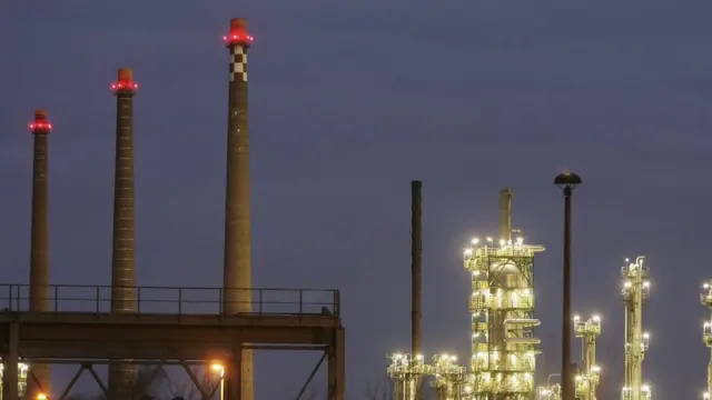 Ebe a na-emepụta mmanụ agbidi