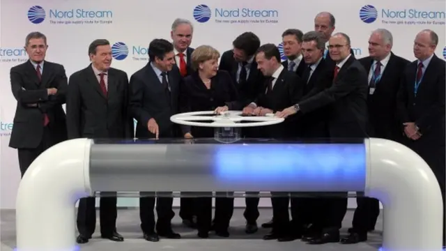 Якщо для першої гілки "Північного потоку" перешкод не було, то друга постійно наштовхується на проблеми