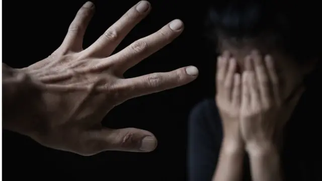 பாலியல் தொந்தரவு பிரச்னைக்கு தீர்வு