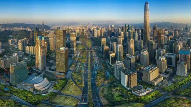 중국 경제 개방을 상징하는 선전시 전경