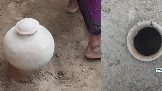 கீழடிக்கு அருகில் உள்ள அகரத்தில் கிடைத்த மட்பாண்டங்கள்