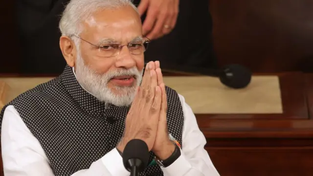 नरेंद्र मोदी