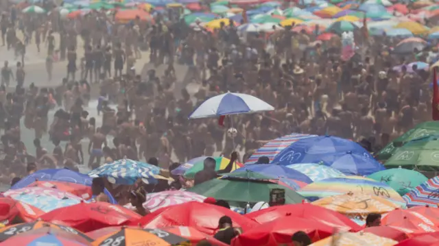 Praiabaixar pixbet 2024Ipanema lotada no dia 12baixar pixbet 2024novembro