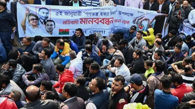 बीएनपी ने चुनाव का बहिष्कार करते हुए वोटिंग के दिन सड़कों पर प्रदर्शन किया था