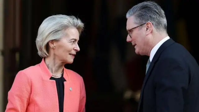 ब्रितानी पीएम के साथ यूरोपीय कमिशन की अध्यक्ष उर्सूला वॉन डेर लेयन 