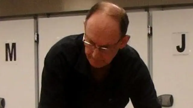 اكتشف المحققون مقاطع فيديو صورها فولر لنفسه في المستشفيات التي كان يعمل فيها