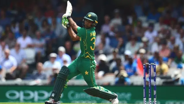 फ़ख़र ज़मान, क्रिकेट, पाकिस्तान क्रिकेट, पाकिस्तान, वनडे रिकॉर्ड, 200 रन बनाने वाले बल्लेबाज़, वनडे में दोहरा शतक