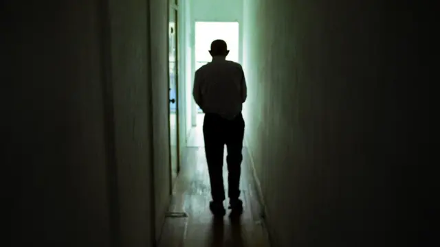 எந்திரன்: முதியவர்களின் வாழ்க்கையை சுலபமாக்கும் சூப்பர் ஆடை