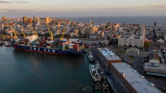 Puerto de Montevideo