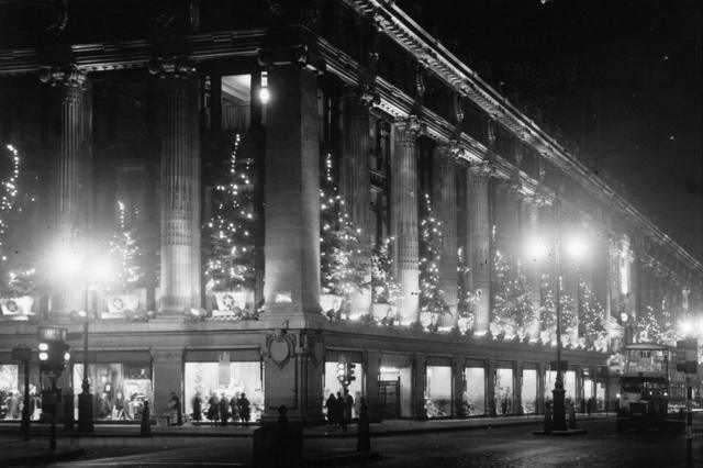 1935年聖誕彩燈——牛津街上的塞爾弗裏奇百貨公司