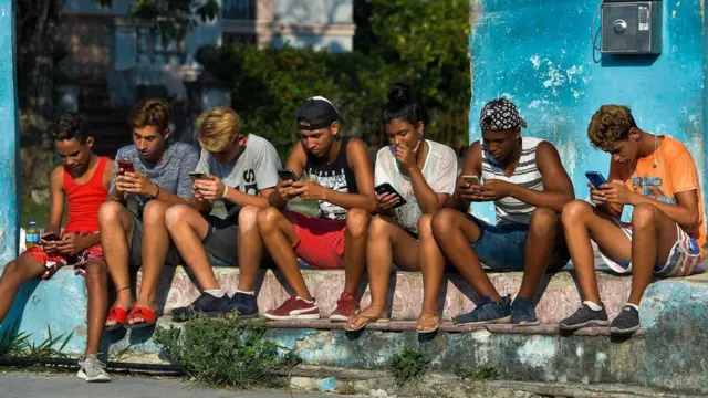 इंटरनेट का अधिकार