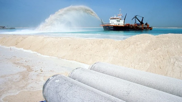 阿聯酋迪拜挖沙船在堆沙造島