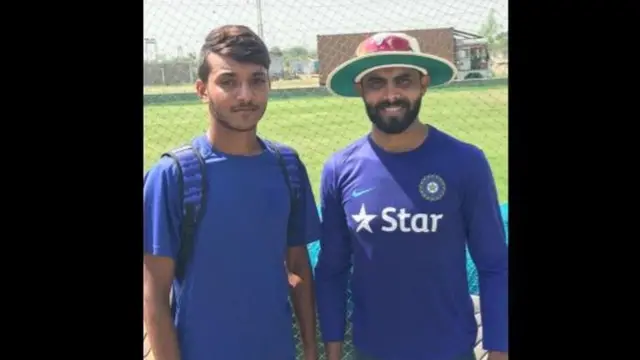 રવીન્દ્ર જાડેજા સાથે ચેતન સાકરિયા