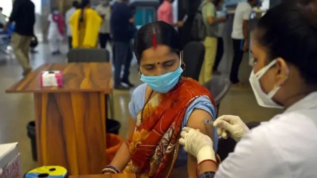 వ్యాక్సీన్ వేసుకున్న తర్వాత పత్యం చేయాలని ఇంత వరకు ఏ ప్రభుత్వము చెప్పలేదు.