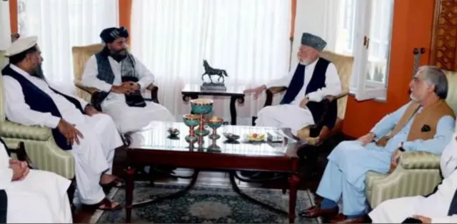 हामिद करज़ई, अब्दुल्ला अब्दुल्ला से मिले काबुल के तालिबान प्रभारी