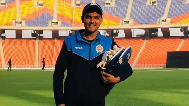 ગુજરાતી ક્રિકેટર સ્મિત પટેલ આક્રમક બૅટ્સમૅન છે