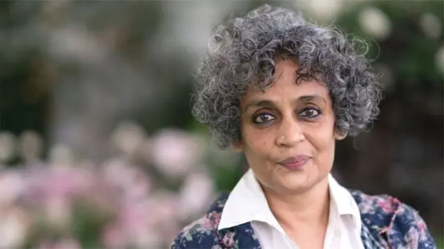अरुंधति रॉय