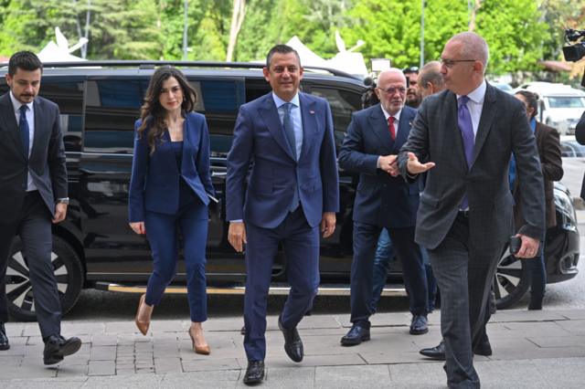 Özgür Özel