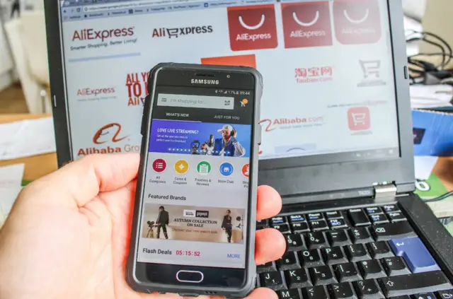 阿里巴巴最近宣布，公司正在使用AI生成产品目录。