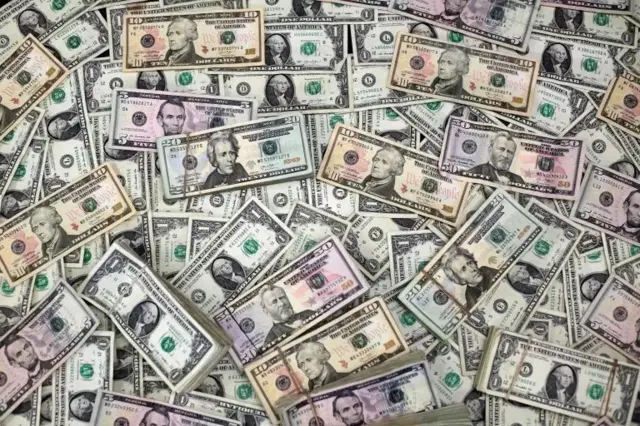 เงินธนบัตรดอลลาร์สหรัฐ