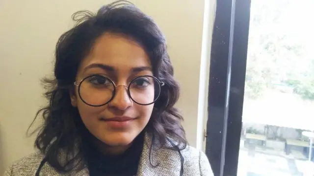 উত্তরপ্রদেশে শিক্ষার্থীদের অনুসন্ধানী দলে ছিলেন দিল্লি ইউনিভার্সিটির ছাত্রী থৃতি দাস