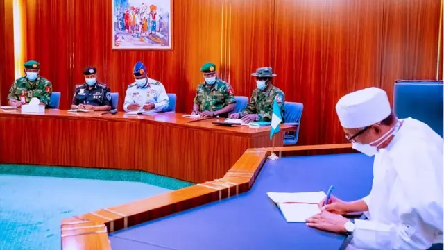 Buhari and Security Chiefs