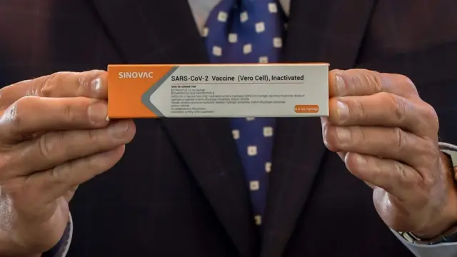 Кытайлык Sinovac Biotech компаниясы өндүргөн вакцина үчүнчү сыноонун алдында