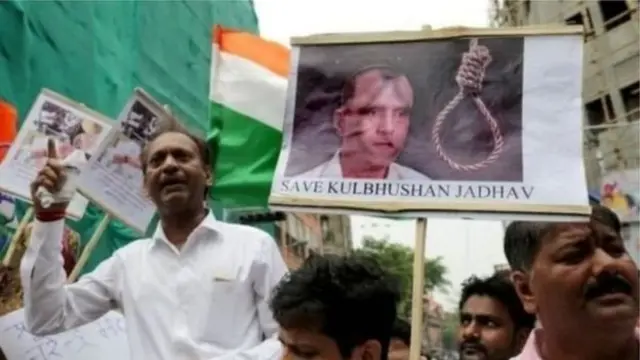 ভারত পাকিস্তান গুপ্তচর