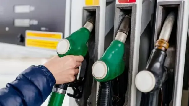 پاکستان، پیٹرول