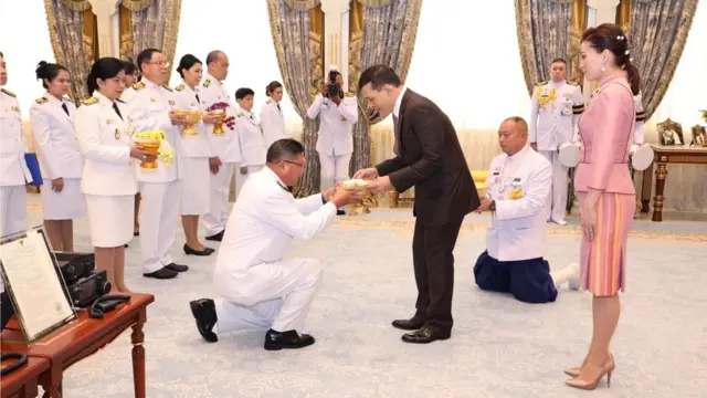 ถวายเงิน