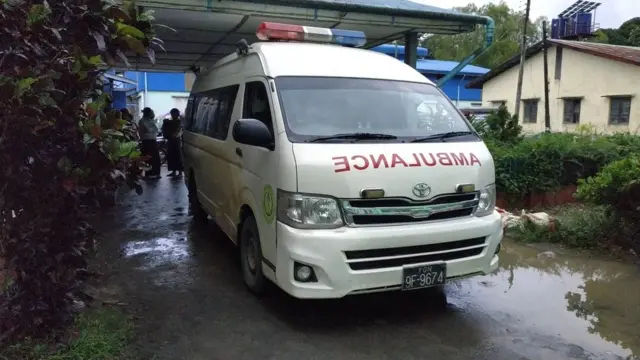 ရခိုင်ပြည်နယ် မြောက်ဦးမှာ ဆိုင်ကယ်စီးလာတဲ့ လူငယ်တစ်ဦး သေနတ်နဲ့ ပစ်ခတ်ခံရ