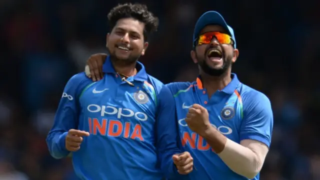 સુરેશ રૈના અને કુલદીપ યાદવ