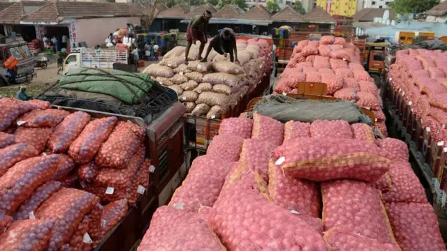 પ્રતીકાત્મક તસવીર