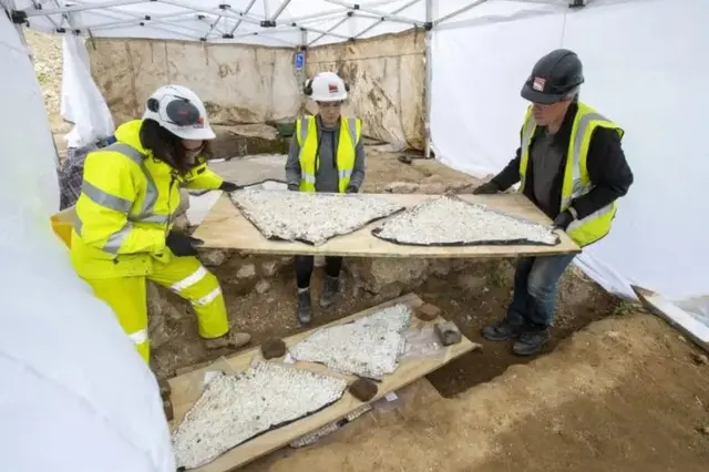 Romawi, London, arkeologi