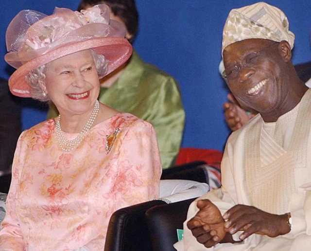Ezenwaanyị Elizabeth na Onyeisiala Obasanjo nke Nigeria