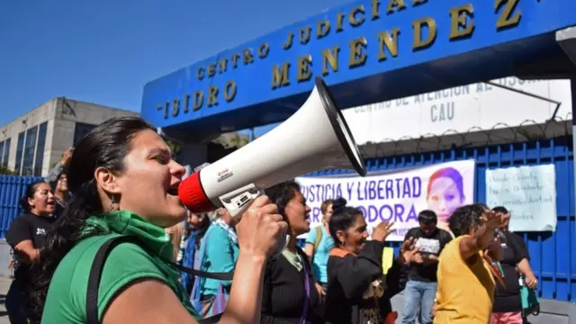 Manifestación a favor de Vázquez.
