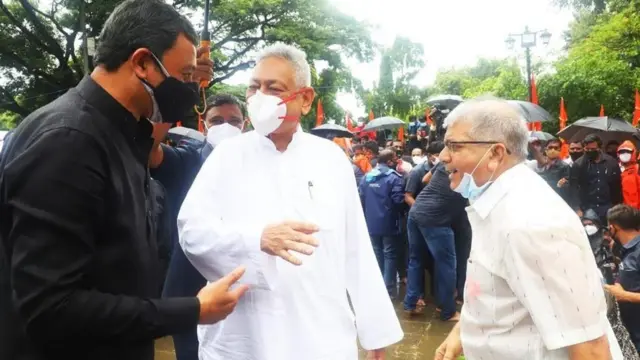 प्रकाश आंबेडकर आणि संभाजीराजे छत्रपती