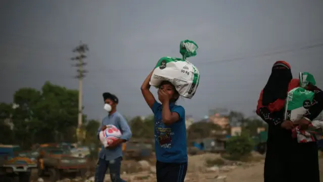 মধ্যবিত্তদের অধিকাংশই সরকারি সহায়তা নিতে সঙ্কোচ বোধ করেছেন