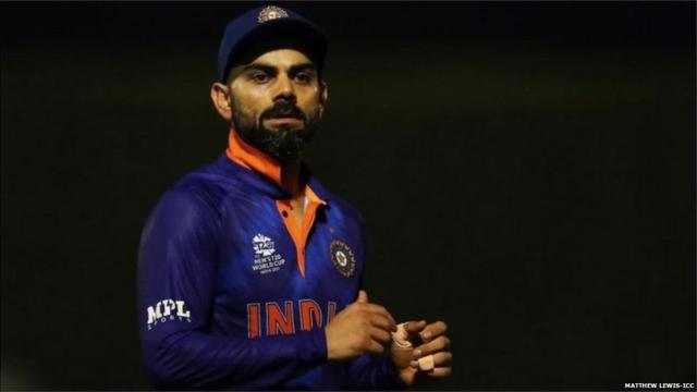 भारतीय क्रिकेट टीम के कप्तान विराट कोहली