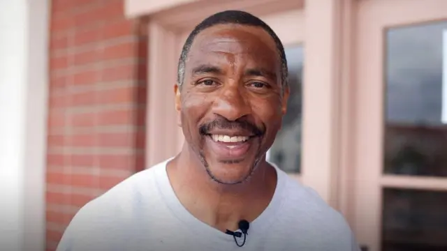 Ronald Fields aad ayuu ugu farxay in uu dib u helo xoriyadiisa