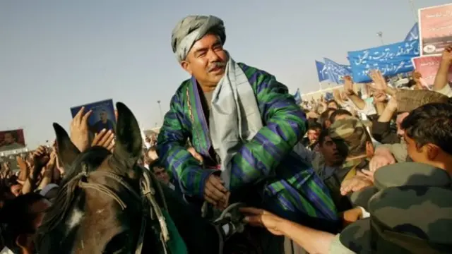 جنرال دوستم د ۲۰۰۴ کال ټاکنیز کمپاین پر مهال