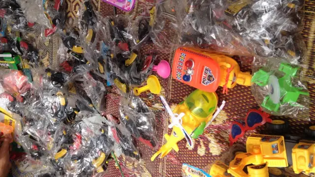 بندوق کھلونے