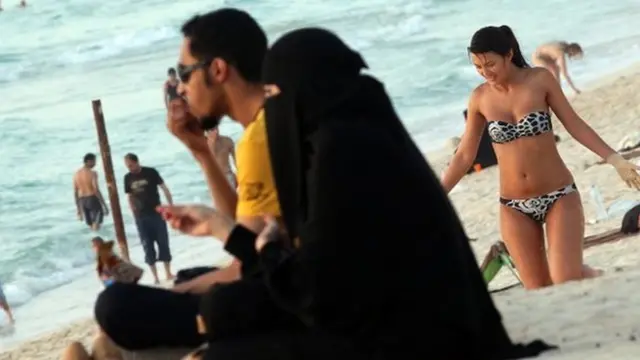 Foreigners and Emiratis sometimes have different ideas of what constitutes appropriate dress