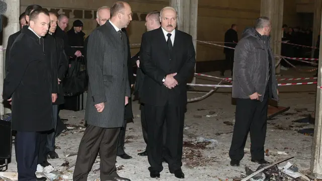 Лукашенко на месте взрыва в метро